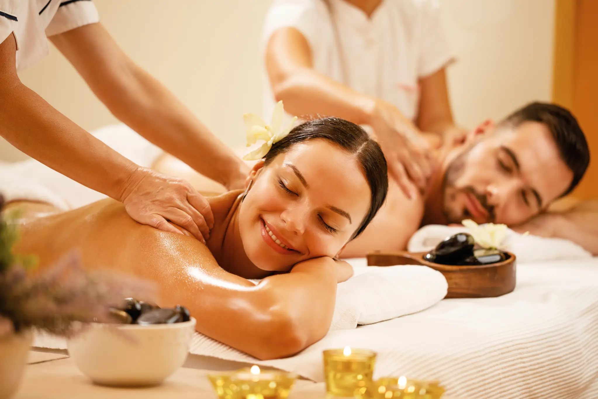 Therapist providing relaxing bodywork on a client's back